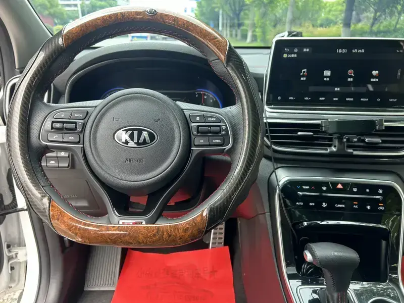 2021 Kia KX5 с пробегом 50 000 км