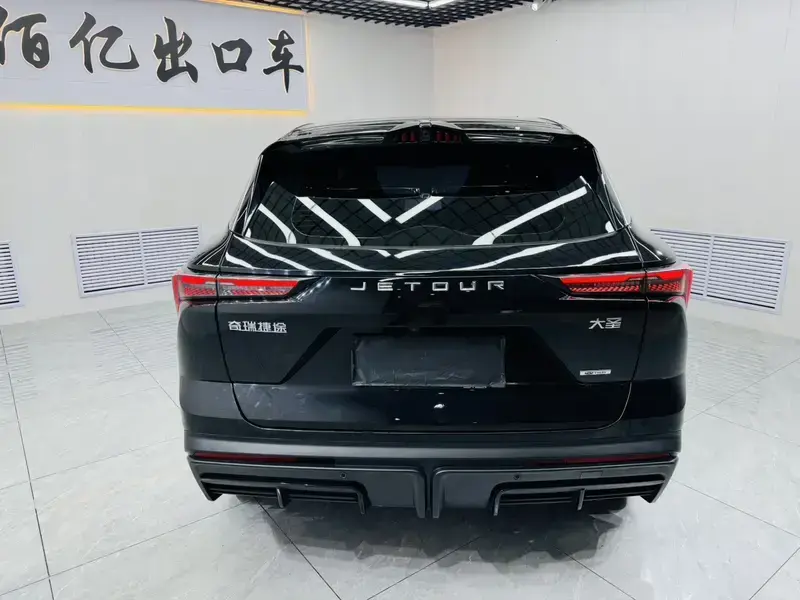 2023 JETOUR DASHING с пробегом 18 000 км