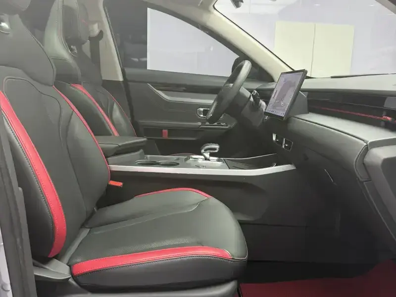 2023 JETOUR DASHING с пробегом 23 000 км