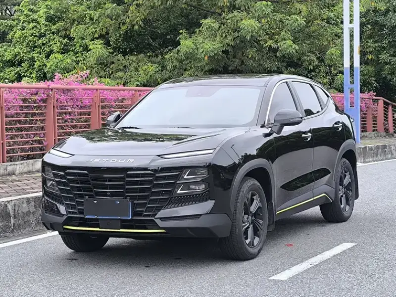2025 JETOUR DASHING с пробегом 13 000 км
