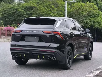 2025 JETOUR DASHING с пробегом 13 000 км