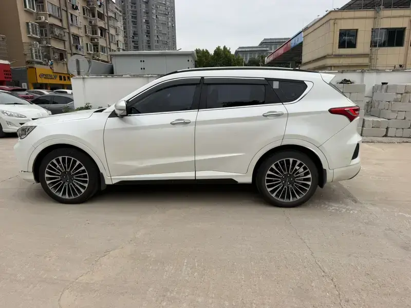 2020 JETOUR X70+ с пробегом 107 000 км