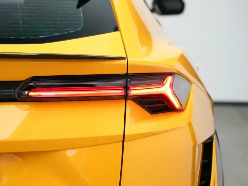2022 Lamborghini Urus с пробегом 6 900 км