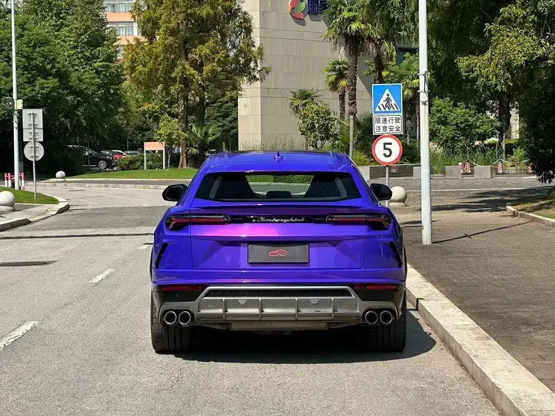 2021 Lamborghini Urus с пробегом 45 000 км