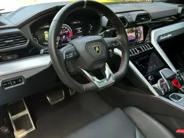 2021 Lamborghini Urus с пробегом 45 000 км