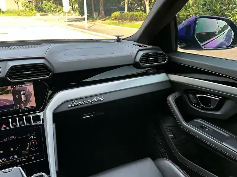 2021 Lamborghini Urus с пробегом 45 000 км