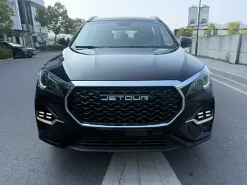 2025 JETOUR X70+ с пробегом 10 600 км