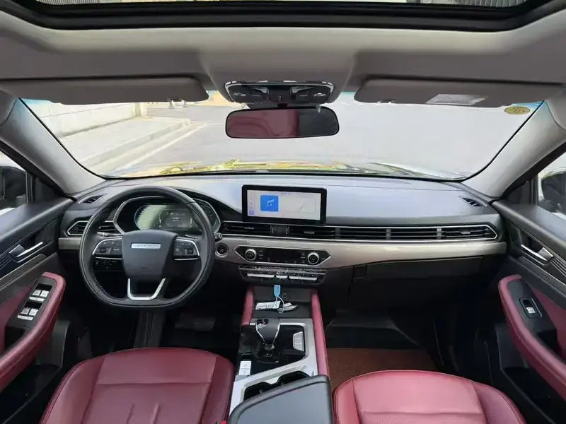 2025 JETOUR X70+ с пробегом 10 600 км