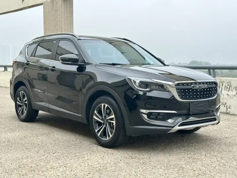 2025 JETOUR X70+ с пробегом 3 000 км