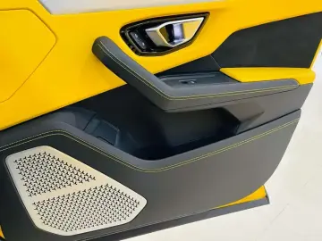 2021 Lamborghini Urus с пробегом 48 000 км