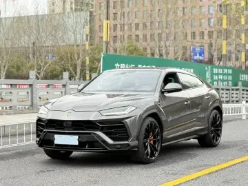 2021 Lamborghini Urus с пробегом 6 000 км