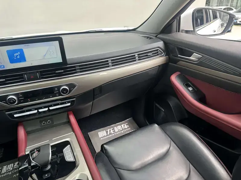 2023 JETOUR X70+ с пробегом 18 500 км