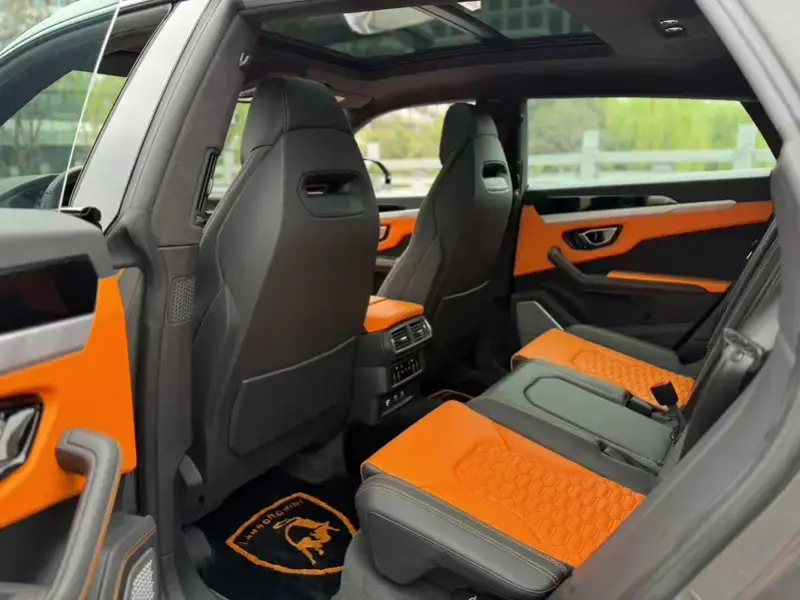 2021 Lamborghini Urus с пробегом 6 000 км