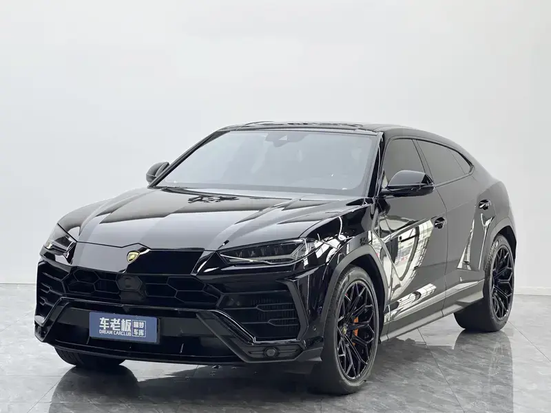 2021 Lamborghini Urus с пробегом 23 000 км