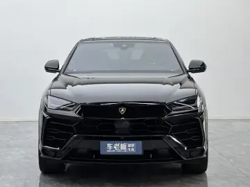 2021 Lamborghini Urus с пробегом 23 000 км