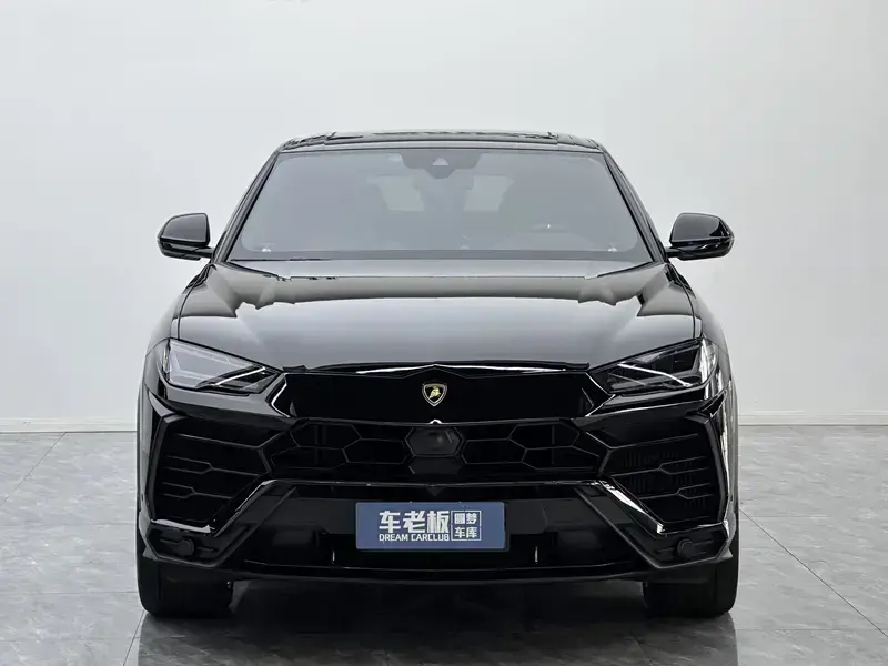 2021 Lamborghini Urus с пробегом 23 000 км