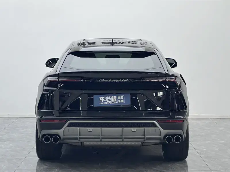 2021 Lamborghini Urus с пробегом 23 000 км