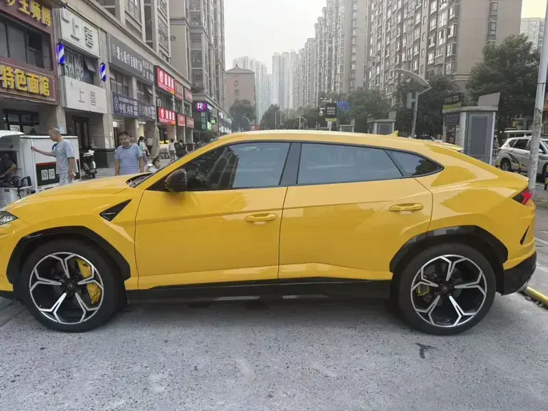 2021 Lamborghini Urus с пробегом 39 000 км