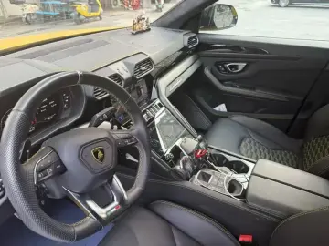2021 Lamborghini Urus с пробегом 39 000 км