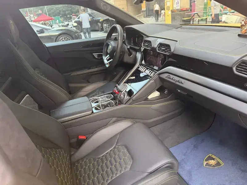 2021 Lamborghini Urus с пробегом 39 000 км