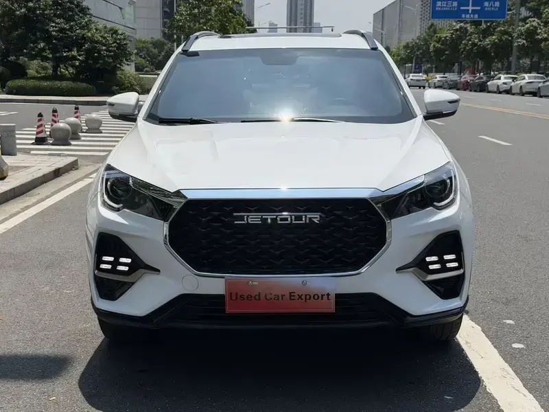 2025 JETOUR X70+ с пробегом 50 000 км