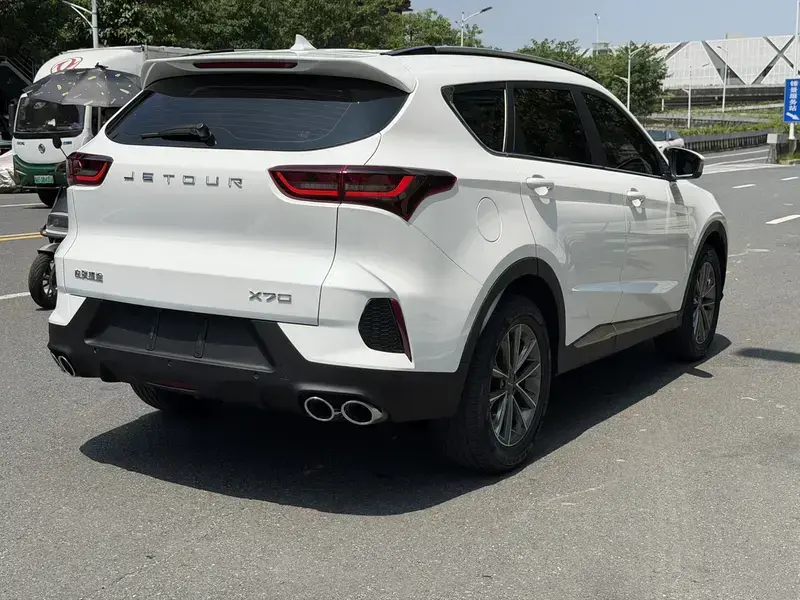 2025 JETOUR X70+ с пробегом 50 000 км