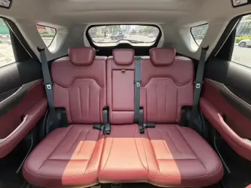2025 JETOUR X70+ с пробегом 50 000 км