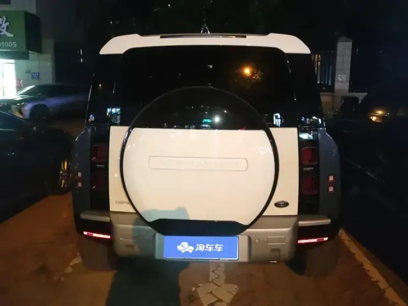 2024 Land Rover Defender с пробегом 19 000 км