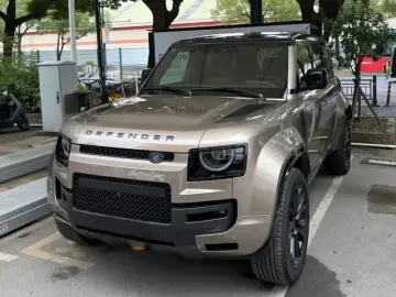 2026 Land Rover Defender с пробегом 2 600 км