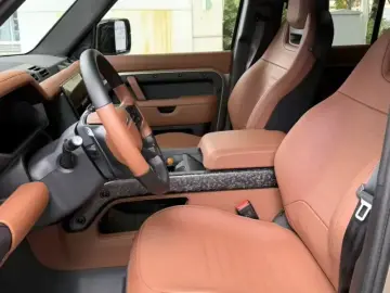 2026 Land Rover Defender с пробегом 2 600 км