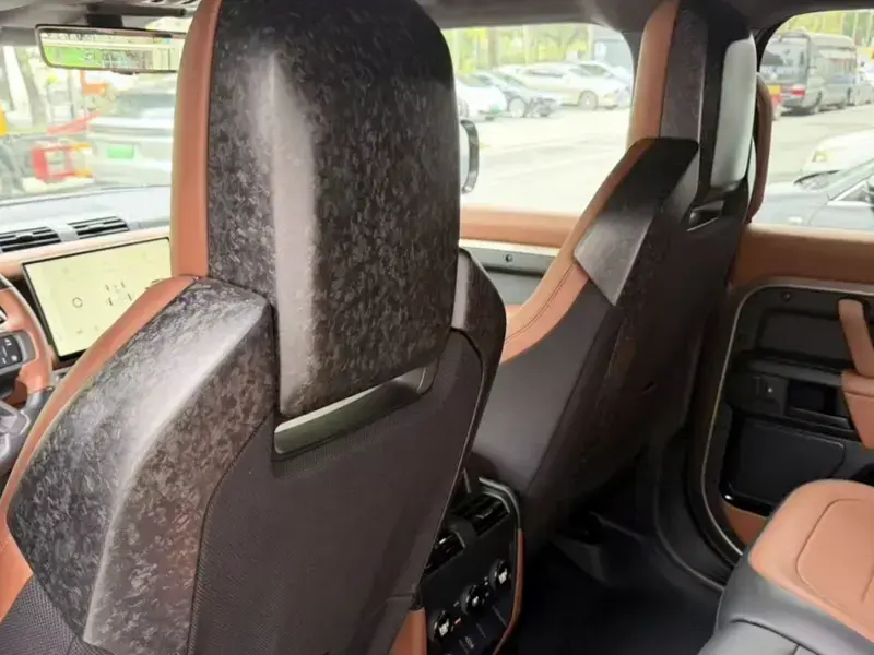 2026 Land Rover Defender с пробегом 2 600 км