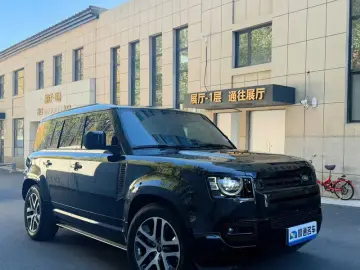 2023 Land Rover Defender с пробегом 61 000 км