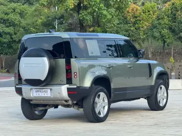 2020 Land Rover Defender с пробегом 93 000 км
