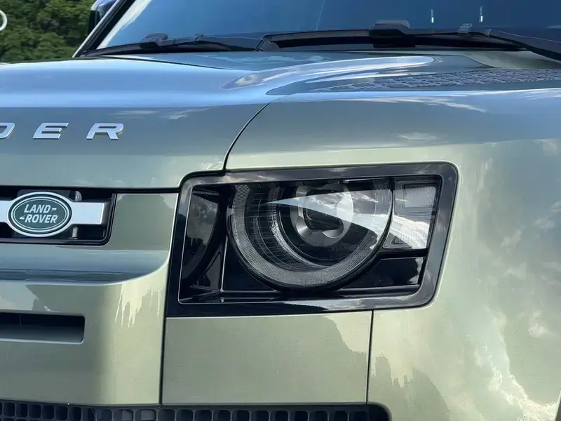 2020 Land Rover Defender с пробегом 93 000 км
