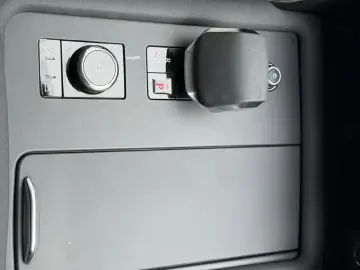 2021 Land Rover Discovery с пробегом 99 200 км