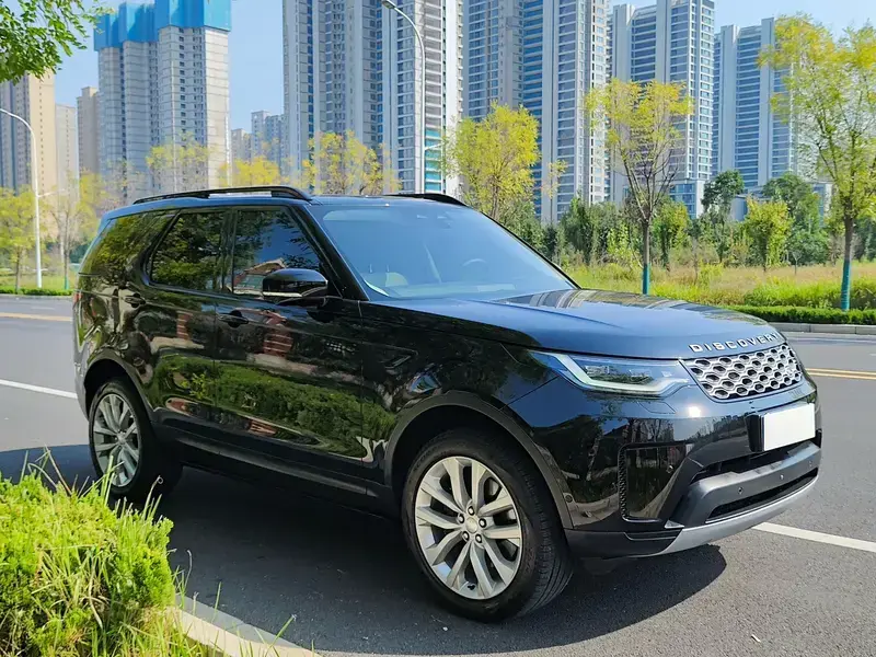 2026 Land Rover Discovery с пробегом 5 000 км