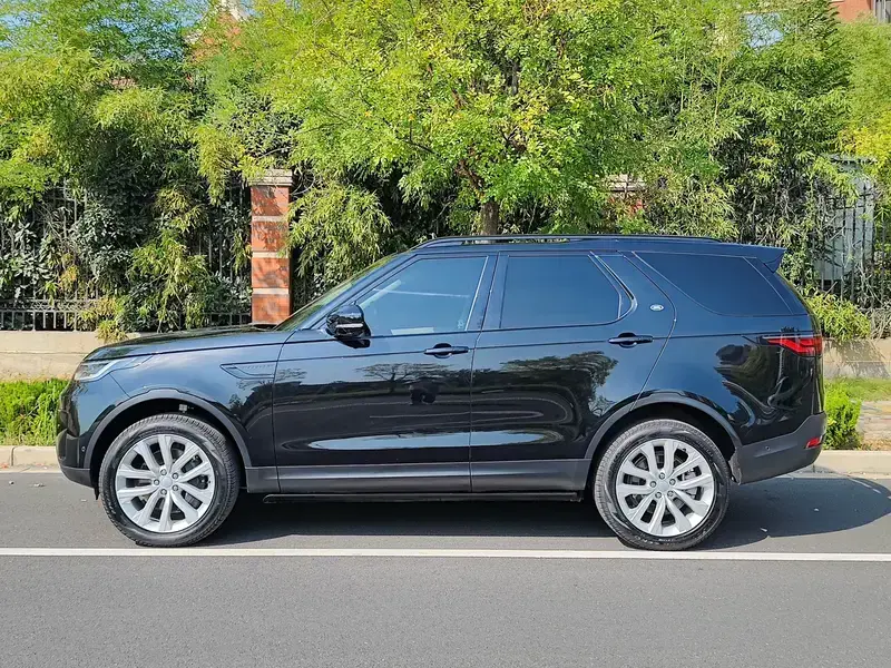 2026 Land Rover Discovery с пробегом 5 000 км