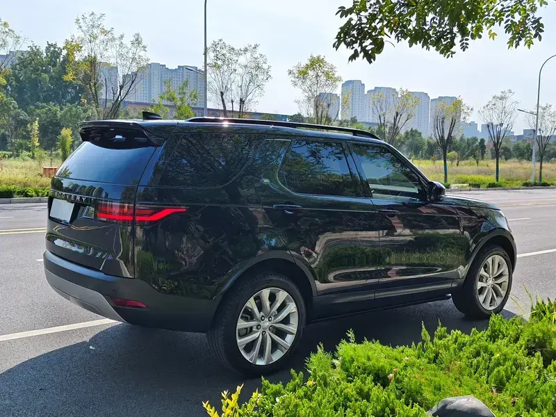 2026 Land Rover Discovery с пробегом 5 000 км