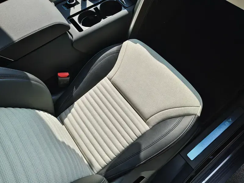 2026 Land Rover Discovery с пробегом 5 000 км