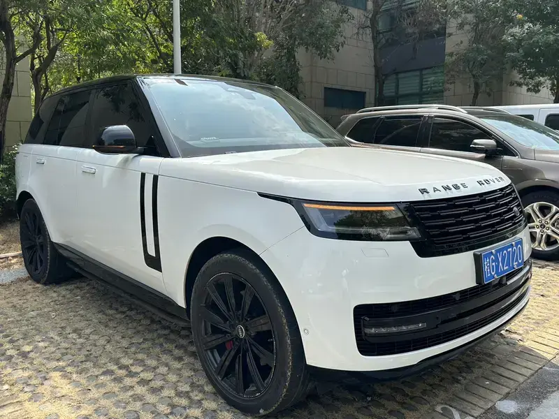 2023 Land Rover Range Rover с пробегом 93 000 км