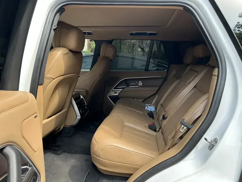 2023 Land Rover Range Rover с пробегом 93 000 км
