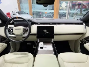 2024 Land Rover Range Rover с пробегом 34 000 км