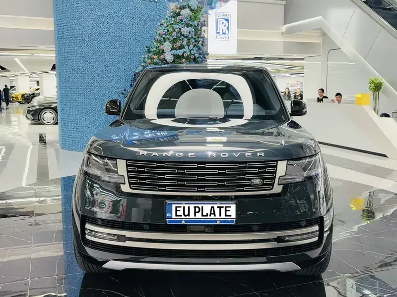 2023 Land Rover Range Rover с пробегом 27 000 км