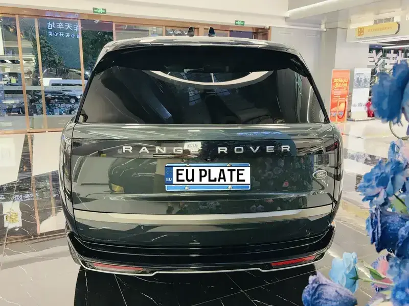 2023 Land Rover Range Rover с пробегом 27 000 км
