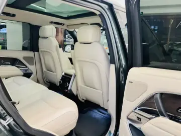 2023 Land Rover Range Rover с пробегом 27 000 км