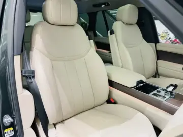 2023 Land Rover Range Rover с пробегом 27 000 км
