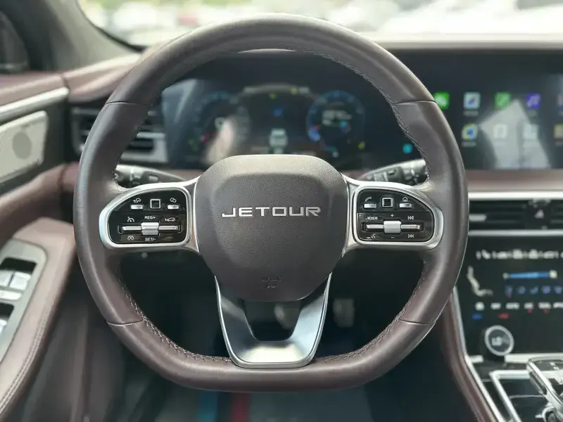 2022 JETOUR X90 с пробегом 25 900 км