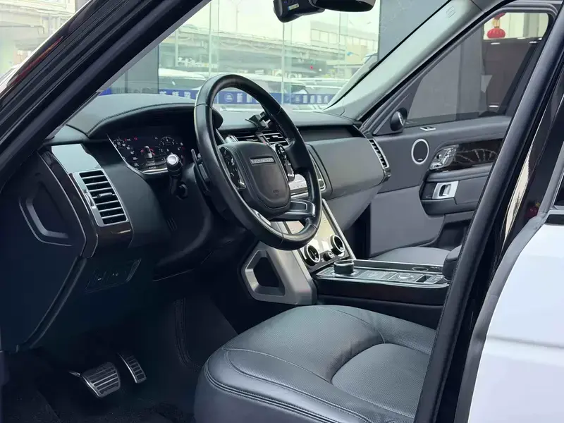 2022 Land Rover Range Rover с пробегом 39 000 км