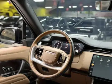 2023 Land Rover Range Rover с пробегом 63 000 км
