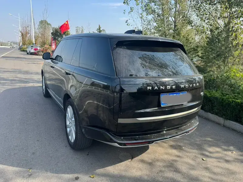 2025 Land Rover Range Rover с пробегом 4 600 км
